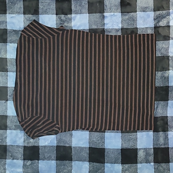 Vintage. Made in USA. Chico's Design. 5 % spandex. Women's v-neck size 0. - Picture 9 of 14